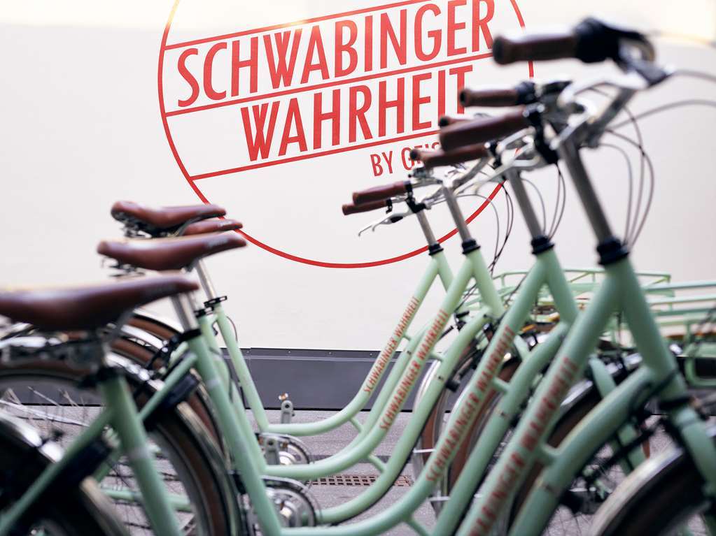 Schwabinger Wahrheit By Geisel Monachium